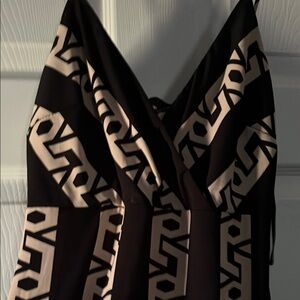 Elegant Black and Cream Patterned Dress papaya S